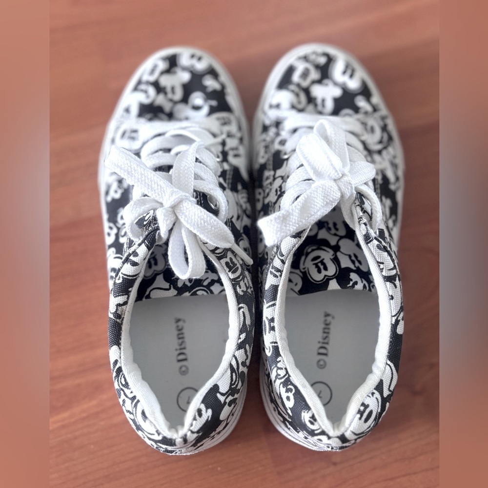 Disney Mickey Mouse print walking sneakers size 7. Like new! Only worn once